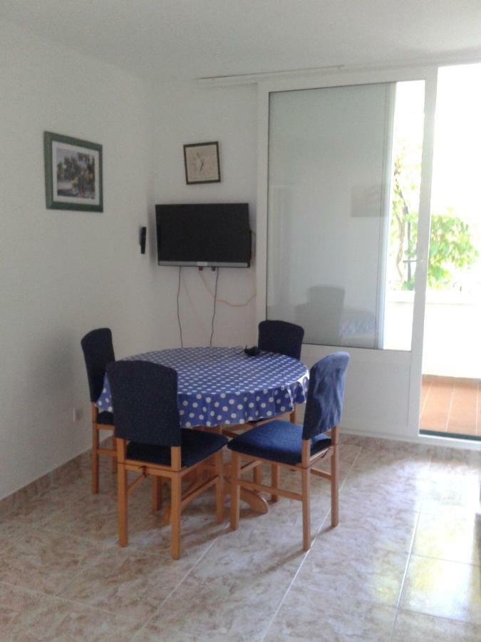 Apartment Milka Petrcane Exteriör bild